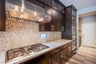 Building Photo - 5863 Glory Heights Dr