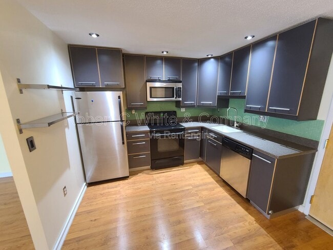 Photo - 12 Stony Brook Dr Apartment