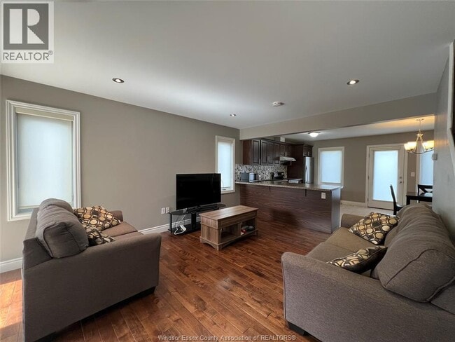 Building Photo - 1060 Mercer St