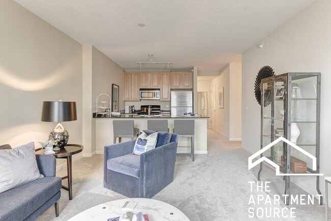 Foto del edificio - 353 N Desplaines St