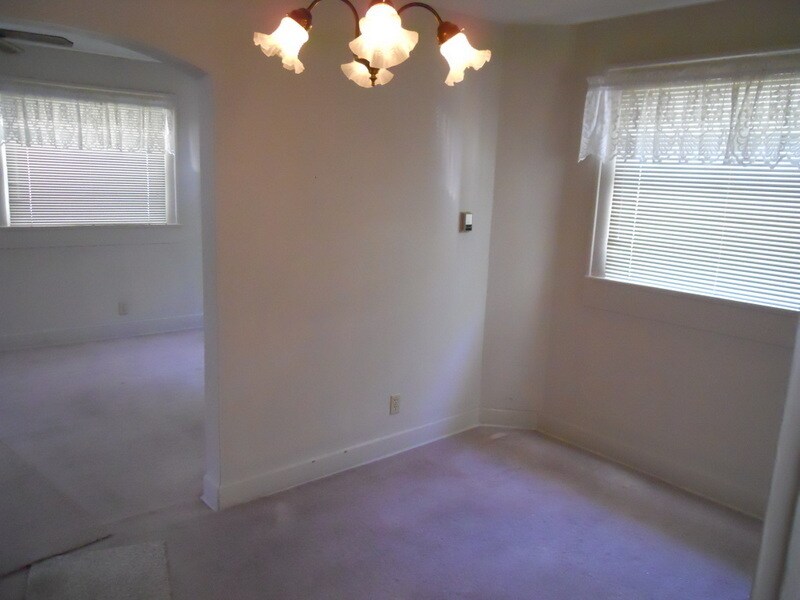 Building Photo - South Broad Ripple Home