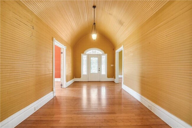 Building Photo - 265 Kudzu St