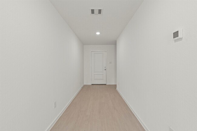 Building Photo - 3094 Mallorca Dr