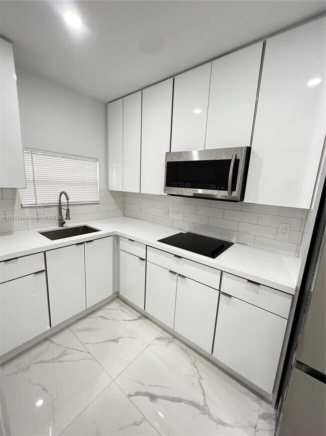 Foto del edificio - 2103 SW 60th Ave