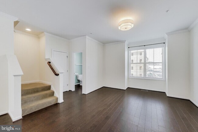 Foto del edificio - 22036 Plover St