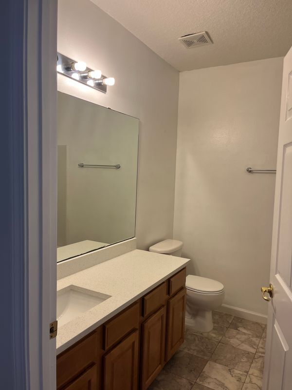 Foto del edificio - 785 Oakleaf Plantation Pkwy