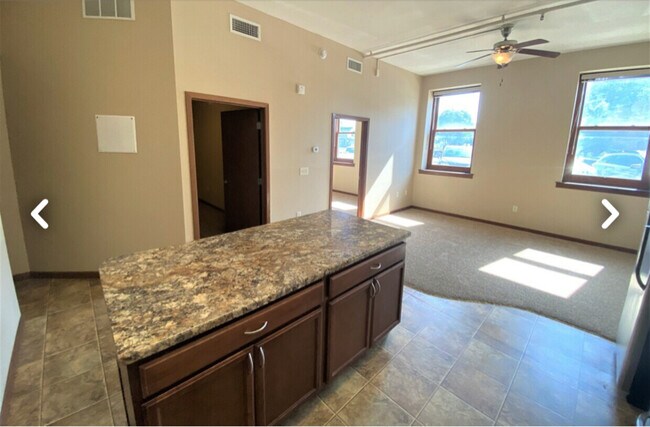 Foto del edificio - 214 S Kline St