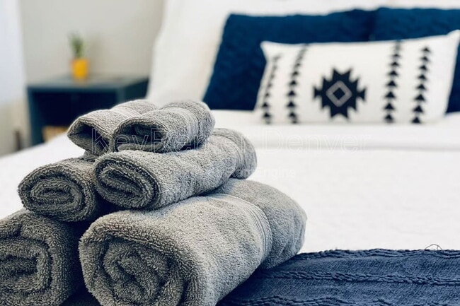 Photo - 1452 Ivy St Apartment