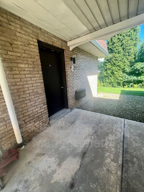 14 Lunar Ln, Moon Township, PA 15108 Condo for Rent in Moon Township