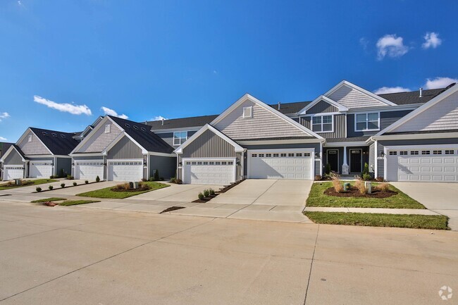 Building Photo - The Prairie Villas