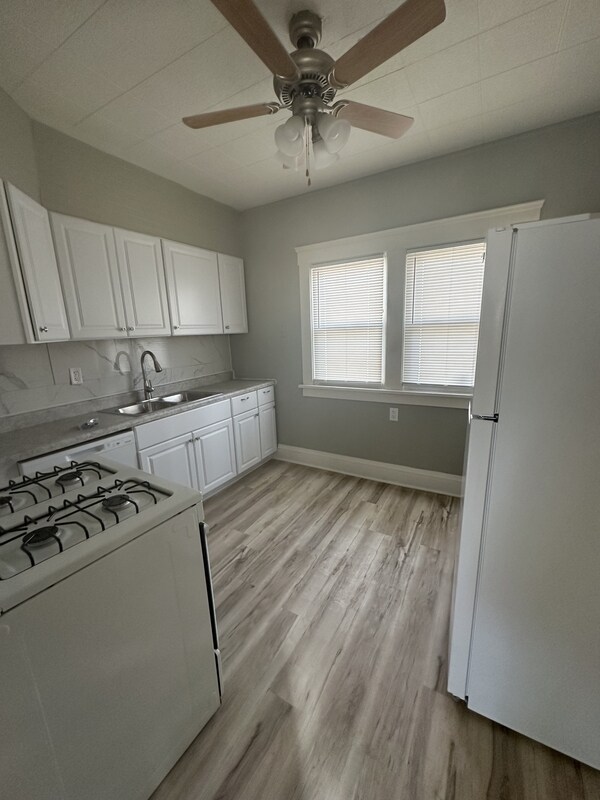 Foto del edificio - 4301 W 41st St