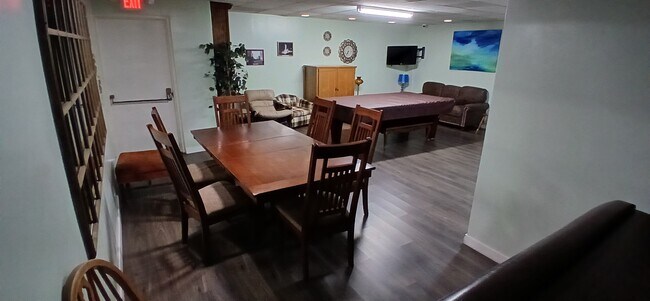 Foto del edificio - 3565 Linden Ave