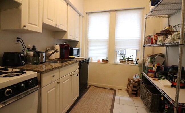 Building Photo - 1999 Commonwealth Ave