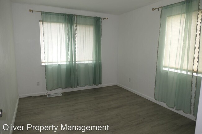 Building Photo - 2 br, 1.5 bath House - 17 Alisa Circle
