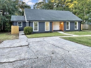Building Photo - 761 Wilson Cir SW