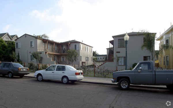 Building Photo - 2421-2427 E St