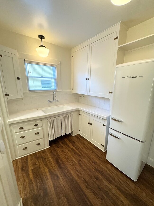 Foto del edificio - 2705-07 FREEPORT BLVD