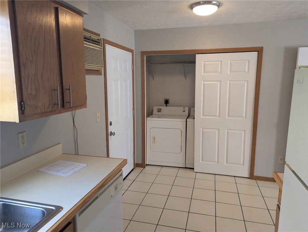 1588 E Summit St Kent, OH 44240 – photo 5