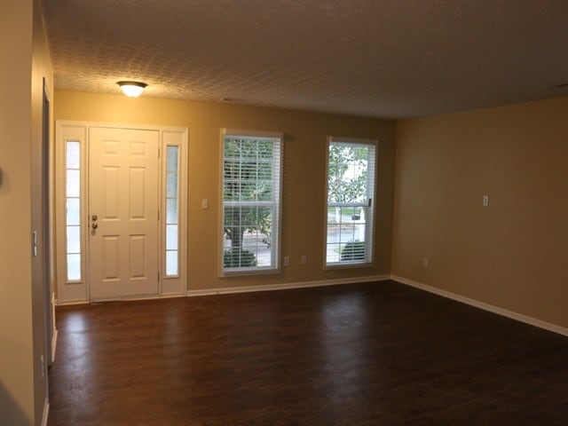 Building Photo - 2480 Bloxom St