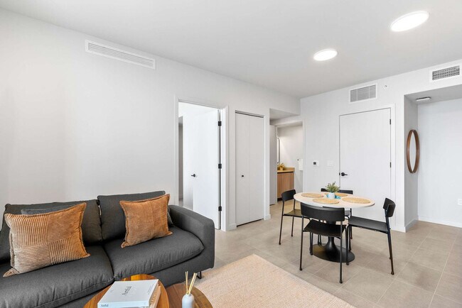 Foto del edificio - 121 NE 5th St