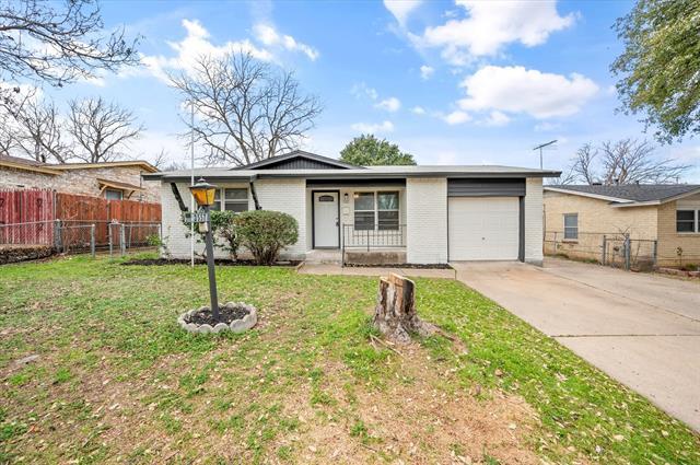 Building Photo - 3557 Hedrick St