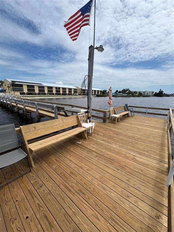 Building Photo - 14459 River Beach Dr