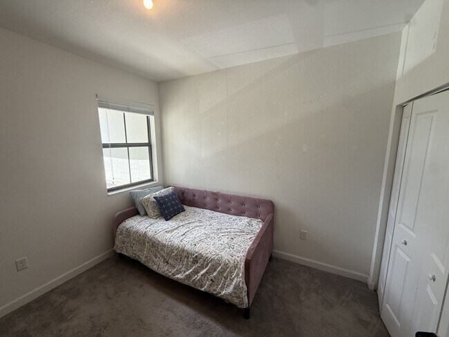 Foto del edificio - 10187 SW 228th Terrace