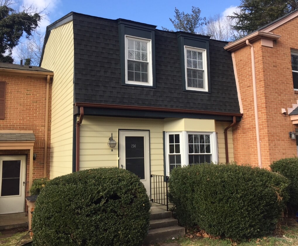 Front view - 154 Brandywine Ct
