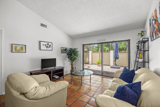 Foto del edificio - 257 Pleasant Wood Dr