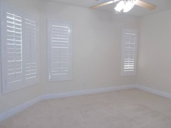Building Photo - 8317 W Jeremiahs Lodge Ave