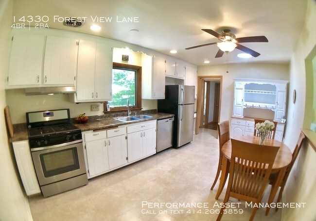 Building Photo - 14330 Forest View Ln
