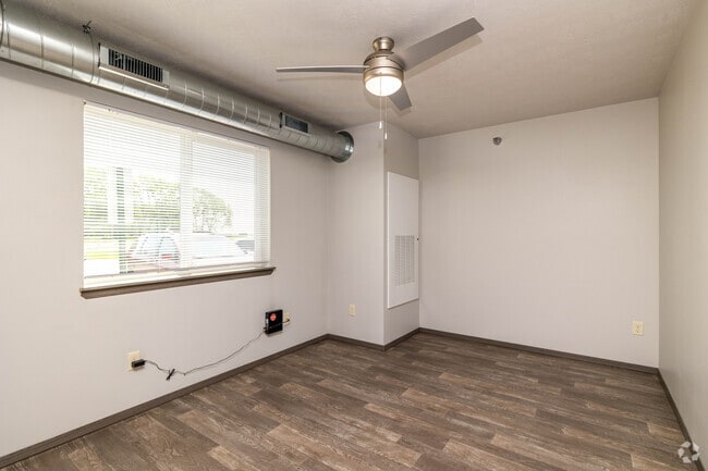 Studio - 458SF - Living Room - Whisper Ridge Commons