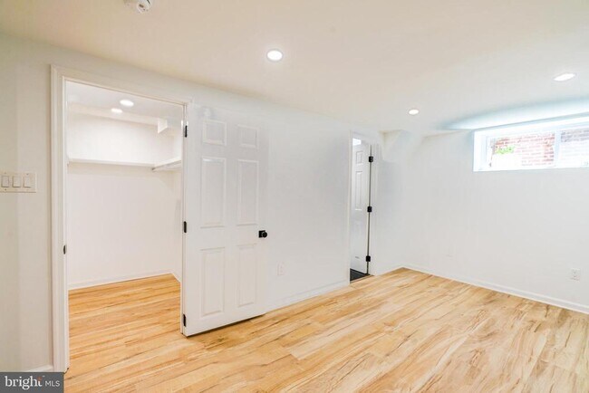Building Photo - 205 3rd St NE