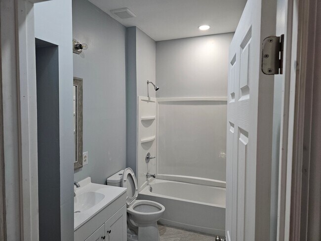 Foto del edificio - 711 N Ohio Ave