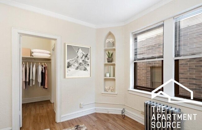 Foto del edificio - 4829 N Damen Ave