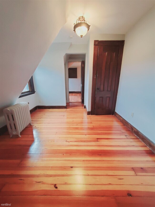Foto del edificio - 1 br, 1 bath Condo - 3 Hackett Cir W Apt J