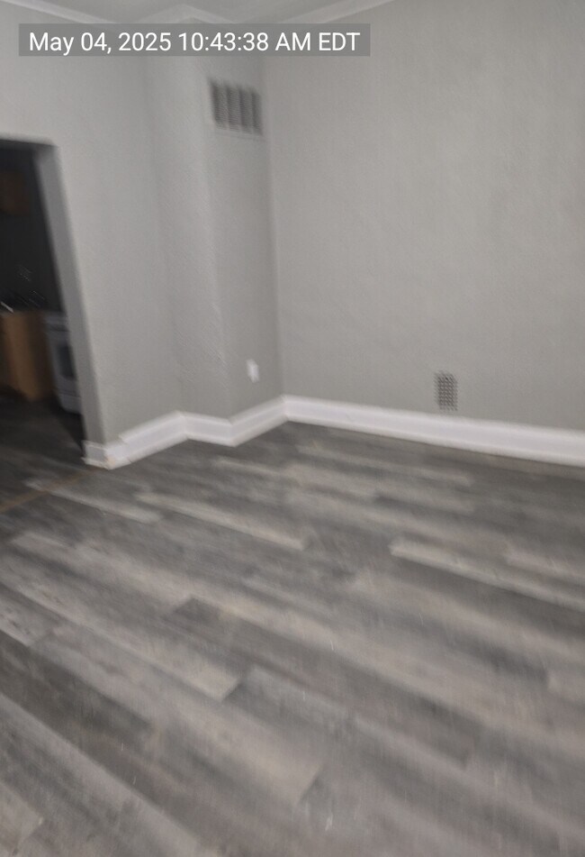 Foto del edificio - 2246 Sidney Ave