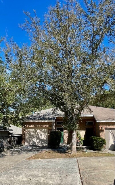 Foto principal - 7128 Tourant Rd