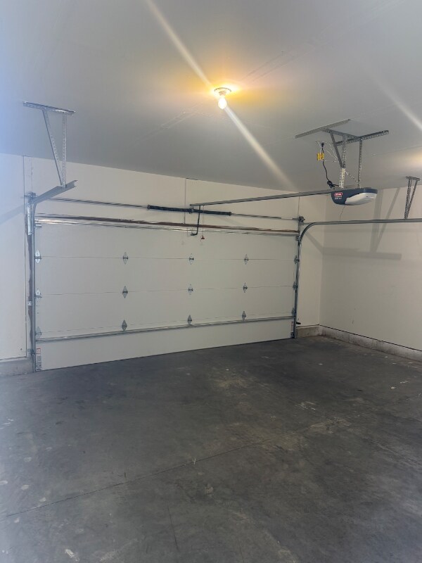 Foto del edificio - 504 Elm Ave