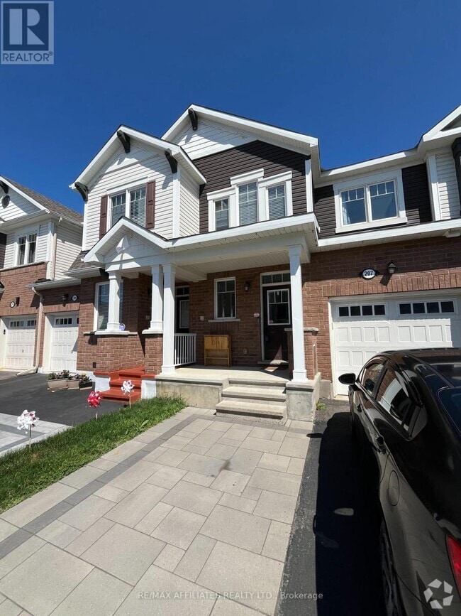 Building Photo - 207 Willow Aster Cir