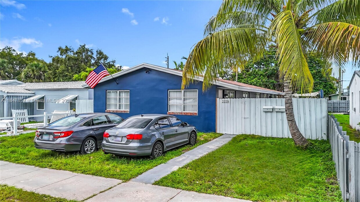 Foto principal - 2223 Liberty St