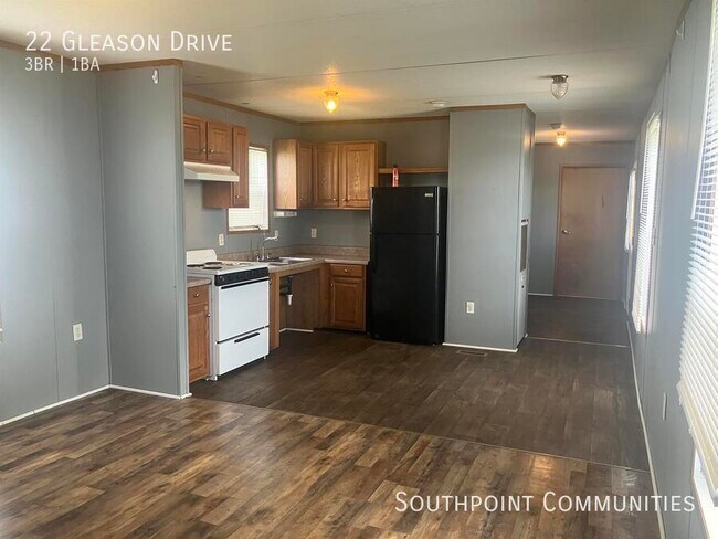 Building Photo - 22 Gleason Dr