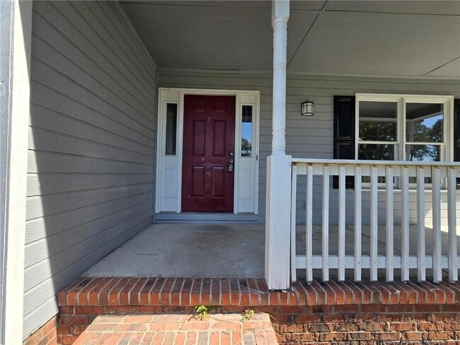 Building Photo - 7132 Dayspring Dr