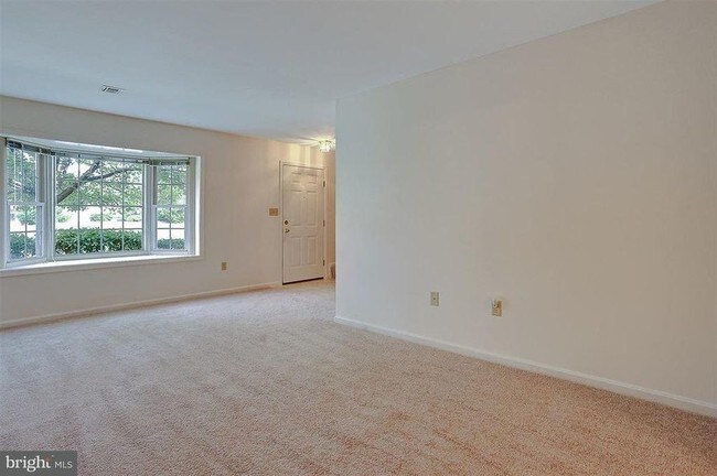 Foto del edificio - 334 Stonehedge Ln