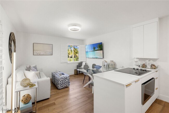 Foto del edificio - 175 5th Ave S