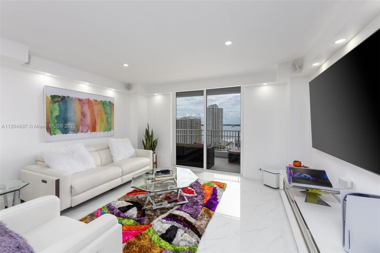 Primary Photo - 701 Brickell Key Blvd