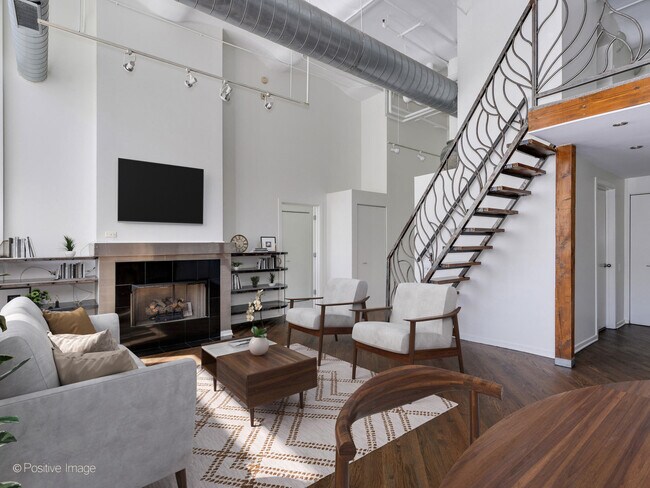 Foto del edificio - 500 S Clinton St