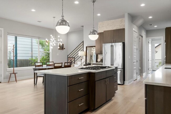 Building Photo - 6008 Florencia Ln