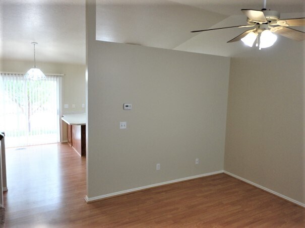 Foto del edificio - 859 W 2005 N