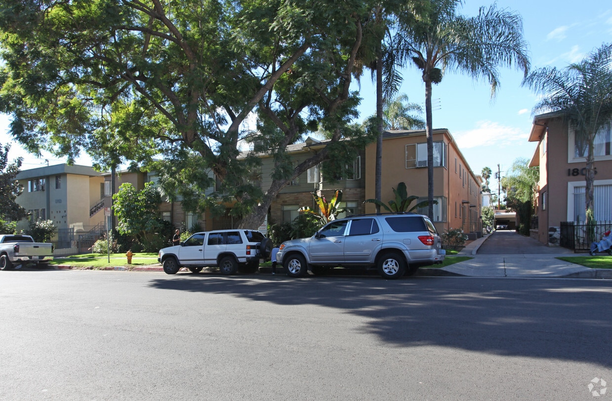 Primary Photo - 1801 Garfield Pl